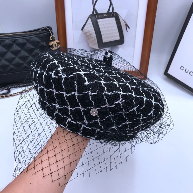 New net yarn beret retro white and black squares cap joker octagonal cap hat fashion female students
New net yarn beret retro white and black squares cap joker octagonal cap hat fashion female students
