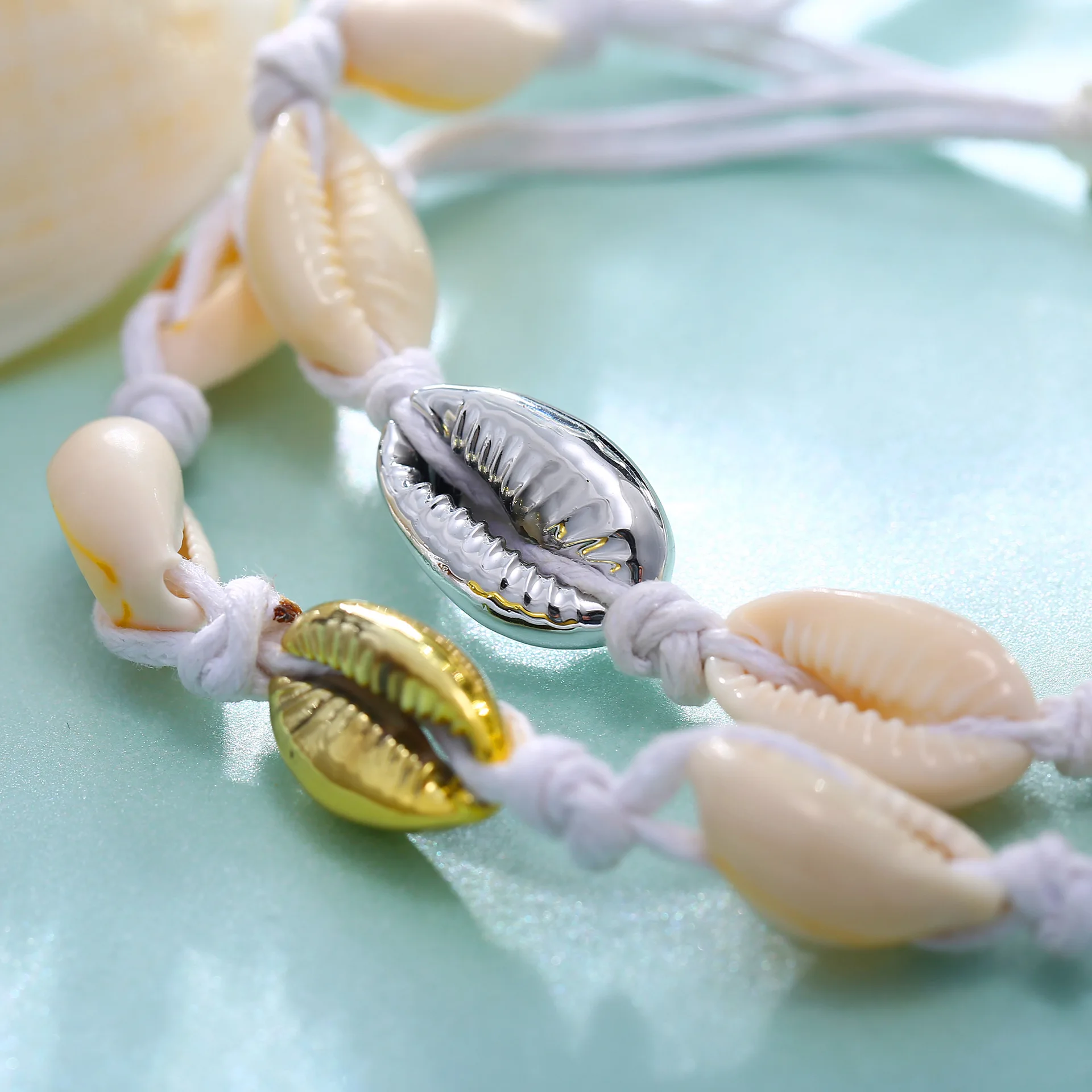Handmade Natural Seashell Hand Knit Bracelet Shells Bracelets Beaded Strand Bracelet 2019 Women Accessories 0307
Handmade Natural Seashell Hand Knit Bracelet Shells Bracelets Beaded Strand Bracelet 2019 Women Accessories 0307