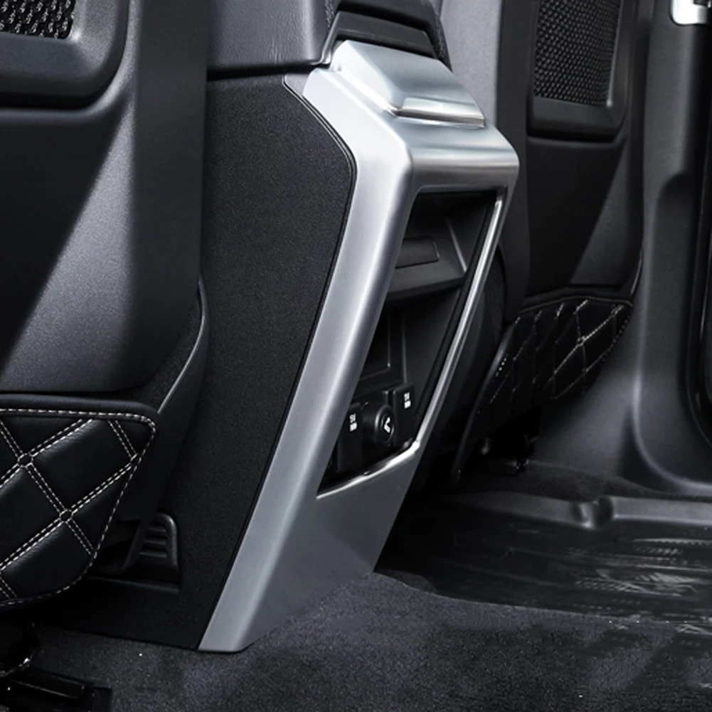 1PC for Land Rover Discovery Sport 2015-2018 ABS Chrome Car Styling Accessories Rear Seat Air Conditioning Vent Frame Trim Cover
1PC for Land Rover Discovery Sport 2015-2018 ABS Chrome Car Styling Accessories Rear Seat Air Conditioning Vent Frame Trim Cover
