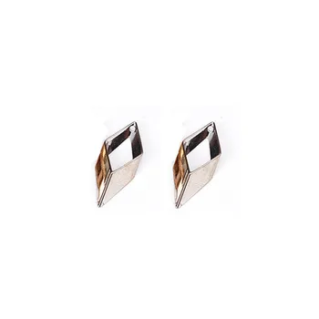 SEA MEW 100 PCS 27*11mm Fashion Metal Copper Rhombus Pendant 4 Colors Plated Hollow Out Charm For Jewelry Making
SEA MEW 100 PCS 27*11mm Fashion Metal Copper Rhombus Pendant 4 Colors Plated Hollow Out Charm For Jewelry Making