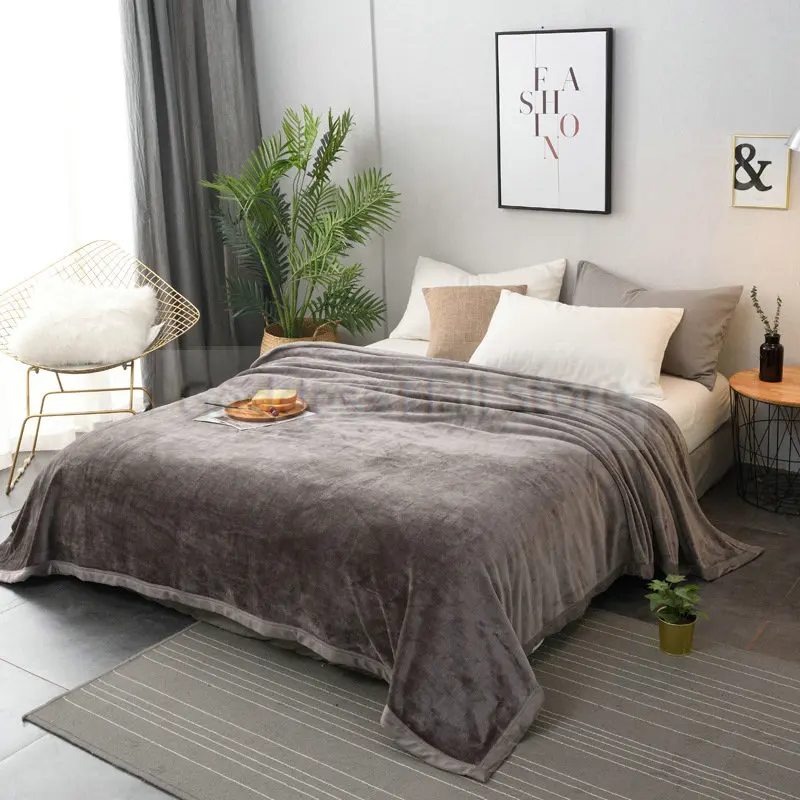 Solid Color Flannel Coral Fleece Blanket Super Soft Coverlet Sofa Cover Winter Warm Sheets Easy Wash Faux Fur Blankets
Solid Color Flannel Coral Fleece Blanket Super Soft Coverlet Sofa Cover Winter Warm Sheets Easy Wash Faux Fur Blankets