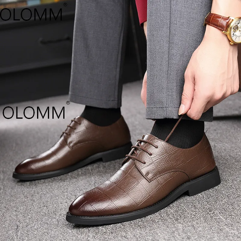 British Tide Shark Four Seasons Small Explosions Low To Help Business Dress Shoes Youth Leather Mens Shoes Mens Style Shoes
British Tide Shark Four Seasons Small Explosions Low To Help Business Dress Shoes Youth Leather Mens Shoes Mens Style Shoes