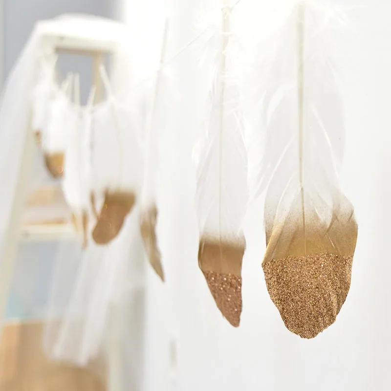12pcs 3 meters Gold White Feather Buntings With Gold Glitter Powders Garlands Banners Wedding Decoration Girls Room Ornaments
12pcs 3 meters Gold White Feather Buntings With Gold Glitter Powders Garlands Banners Wedding Decoration Girls Room Ornaments
