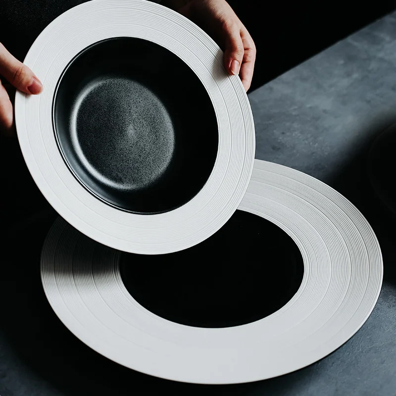 Black White Straw Plate Round Pasta Dish Drawing Western Food Tray Creative Ceramic Tableware Household Dinner Utensils 1pcs
Black White Straw Plate Round Pasta Dish Drawing Western Food Tray Creative Ceramic Tableware Household Dinner Utensils 1pcs