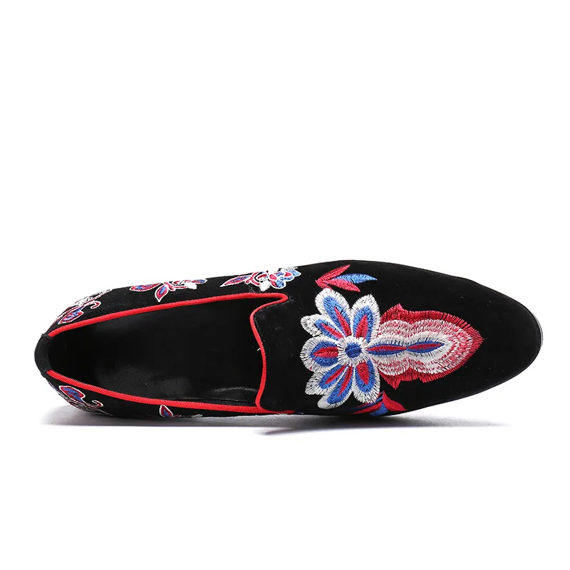 New Ethnic Style Casual Set Foot Men's Leather Shoes Breathable Business Casual Men's Shoes
New Ethnic Style Casual Set Foot Men's Leather Shoes Breathable Business Casual Men's Shoes