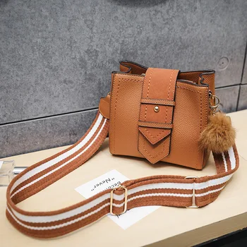 2019 Fashion Womens Bucket Bags Wide Strap Vintage Messenger Bags High Quality Retro Shoulder Bag Simple Crossbody Bag Totes
2019 Fashion Womens Bucket Bags Wide Strap Vintage Messenger Bags High Quality Retro Shoulder Bag Simple Crossbody Bag Totes