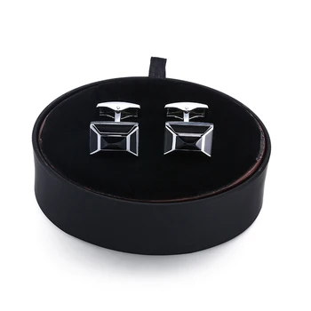 DY is a set of high-end fashion men's French Cufflinks Gift black house Cufflinks black leather box set free shipping
DY is a set of high-end fashion men's French Cufflinks Gift black house Cufflinks black leather box set free shipping