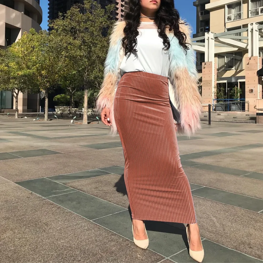 Women's Modest Velvet Skirt Knitted Cotton Pencil Skirt Ramadan Party Worship Service Islamic Muslim Elastic Bottoms Long Skirts
Women's Modest Velvet Skirt Knitted Cotton Pencil Skirt Ramadan Party Worship Service Islamic Muslim Elastic Bottoms Long Skirts