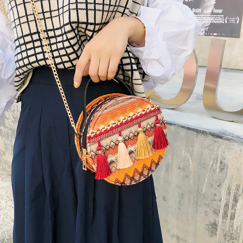 New Women girl Ins super fire Shoulder Bag national wind portable chain zipper small round bag tassel packet#T2
New Women girl Ins super fire Shoulder Bag national wind portable chain zipper small round bag tassel packet#T2
