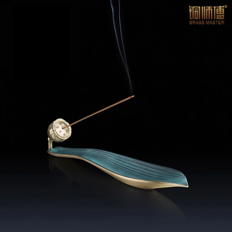 Brass Master Lotus Incense Burner Chinese Copper Craft Home Decoration Furnishing Living Room Ornaments Clear Refreshment Gift
Brass Master Lotus Incense Burner Chinese Copper Craft Home Decoration Furnishing Living Room Ornaments Clear Refreshment Gift