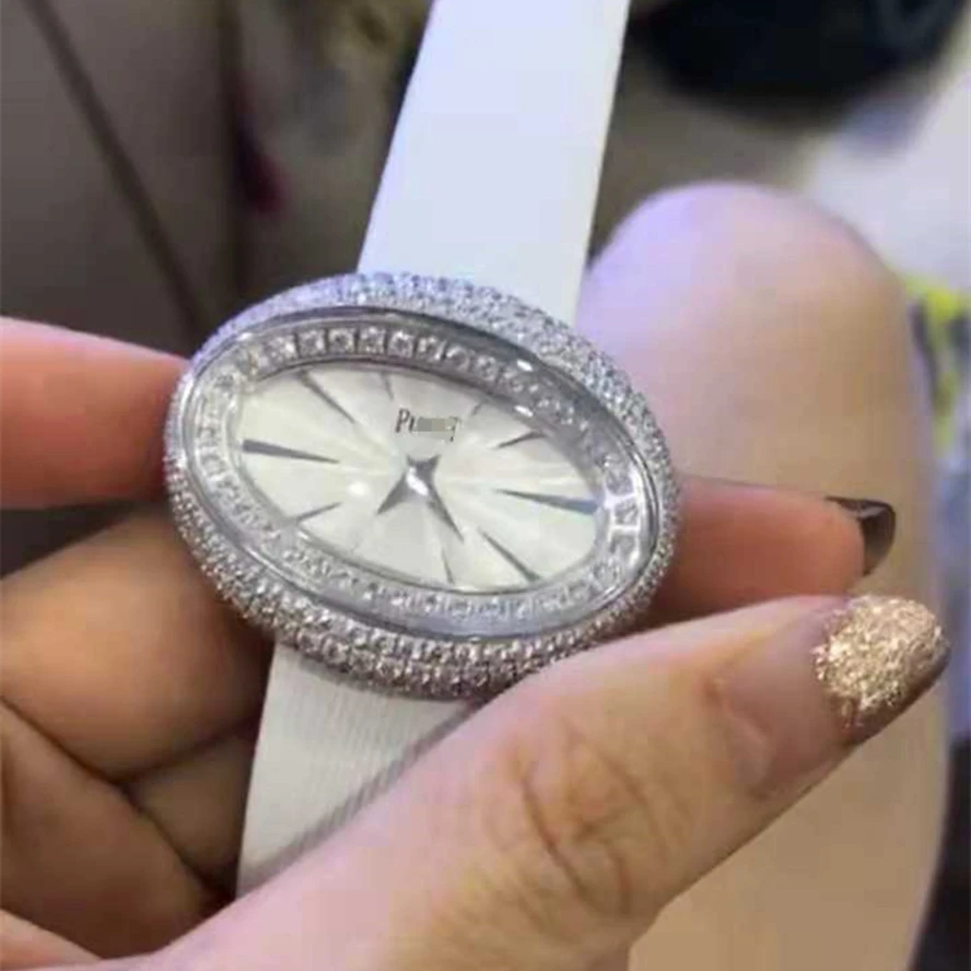 cp112 Luxury Designershinning European style Jewelry fancy pc
cp112 Luxury Designershinning European style Jewelry fancy pc