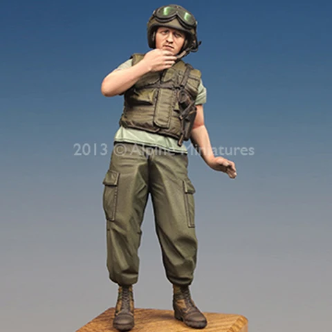 1/35 US Tanker Vietnam War #1 with 2 different heads Resin kit soldiers GK Military theme Scene combination Uncoated No colour
1/35 US Tanker Vietnam War #1 with 2 different heads Resin kit soldiers GK Military theme Scene combination Uncoated No colour