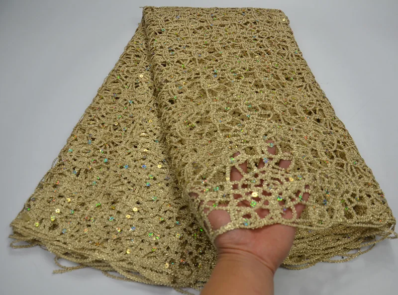 Free shipping (5yards/pc) High quality gold African big cord lace fabric with shining sequins for making party dress WLP864
Free shipping (5yards/pc) High quality gold African big cord lace fabric with shining sequins for making party dress WLP864