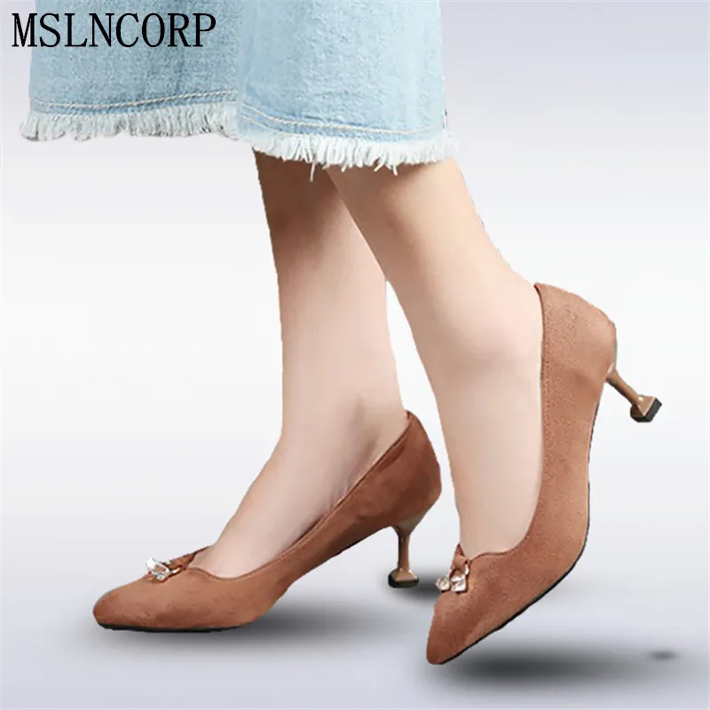 plus size 34-44 2018 Women Bling Crystal Pumps Nubuck Leather Cat High Heel Woman Pointed Toe Slip On Black Ladies Wedding Shoes
plus size 34-44 2018 Women Bling Crystal Pumps Nubuck Leather Cat High Heel Woman Pointed Toe Slip On Black Ladies Wedding Shoes