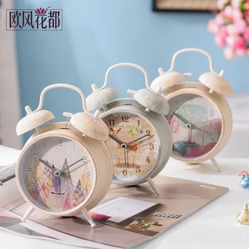 European fashion personality retro Taiwan student bedroom bedside alarm clock are silent metal
European fashion personality retro Taiwan student bedroom bedside alarm clock are silent metal