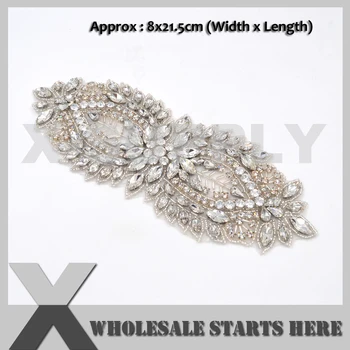 Iron On or Sew On Bridal Gleaming Crystal Rhinestone Garter Applique,For Bodice,Bridal Wedding Decoration,Hair Piece,Sash,Belt
Iron On or Sew On Bridal Gleaming Crystal Rhinestone Garter Applique,For Bodice,Bridal Wedding Decoration,Hair Piece,Sash,Belt