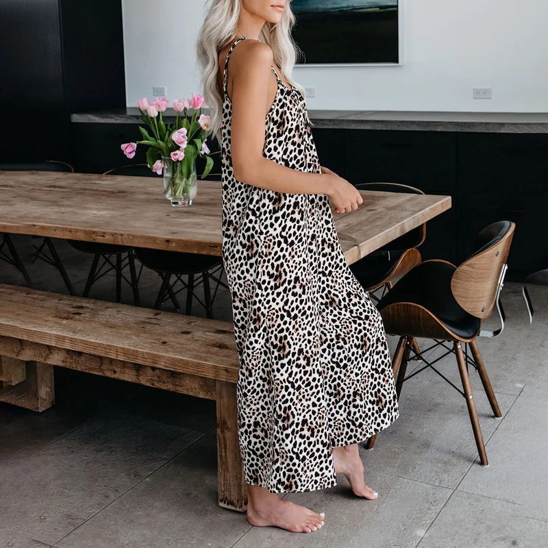 Women Jumpsuit Sleeveless V Neck Holiday Rompers Summer Spaghetti Strap Leopard Print Playsuit
Women Jumpsuit Sleeveless V Neck Holiday Rompers Summer Spaghetti Strap Leopard Print Playsuit