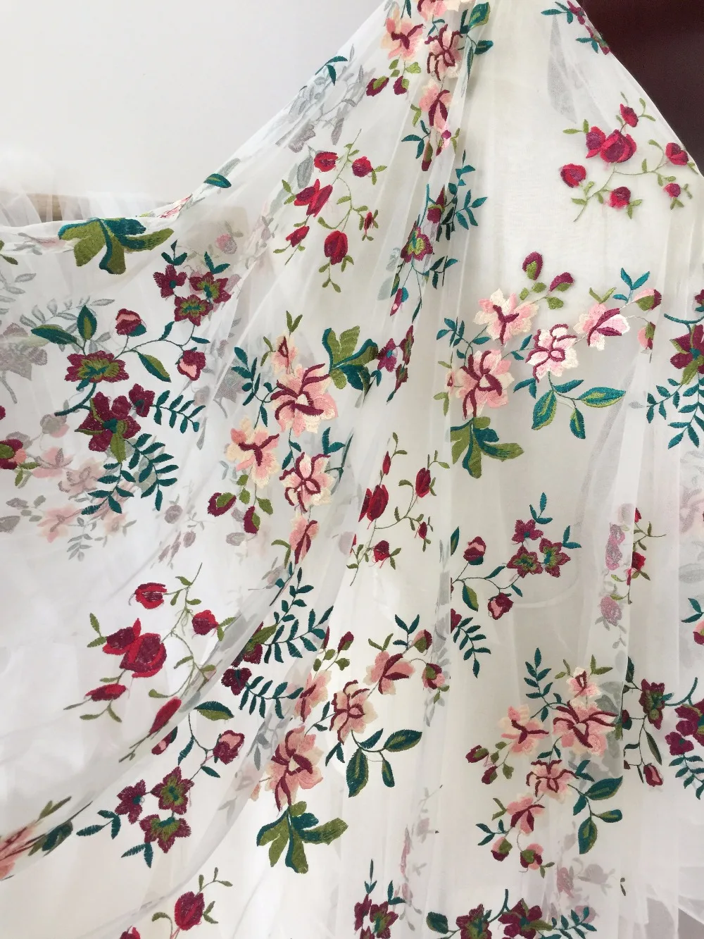 1 Yard flowers lace fabric for making dress doll diy! 2019 April new arrival multi-coloured embroidery tulle mesh lace fabric!
1 Yard flowers lace fabric for making dress doll diy! 2019 April new arrival multi-coloured embroidery tulle mesh lace fabric!