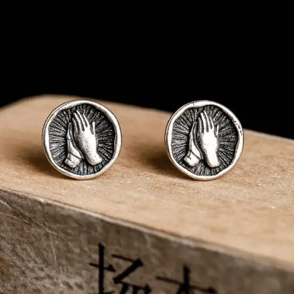 New Unique Design 100% 925 Solid Sterling Silver Hand Shaped Round Stud Earrings Antique Jewelry Allergy Free
New Unique Design 100% 925 Solid Sterling Silver Hand Shaped Round Stud Earrings Antique Jewelry Allergy Free