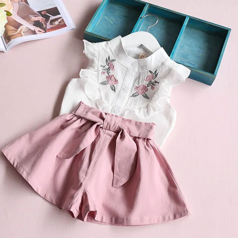 Girls Two-piece Kid Clothes Set Cartoon Children Clothing Girls Clothing Sets New Summer Cotton VestToddler Girl Tops+Shorts
Girls Two-piece Kid Clothes Set Cartoon Children Clothing Girls Clothing Sets New Summer Cotton VestToddler Girl Tops+Shorts
