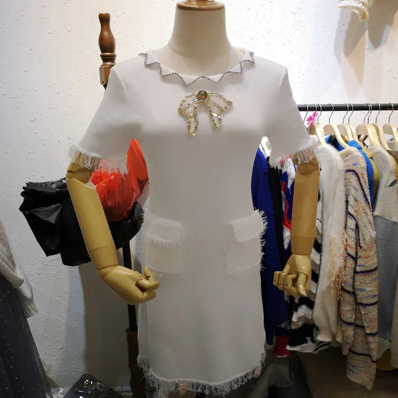 Chic Summer Autumn O-neck Beaded White Knitted Dress Women Knitted Beading Bow brooch Pocket tassel Black Bottoming Dress
Chic Summer Autumn O-neck Beaded White Knitted Dress Women Knitted Beading Bow brooch Pocket tassel Black Bottoming Dress