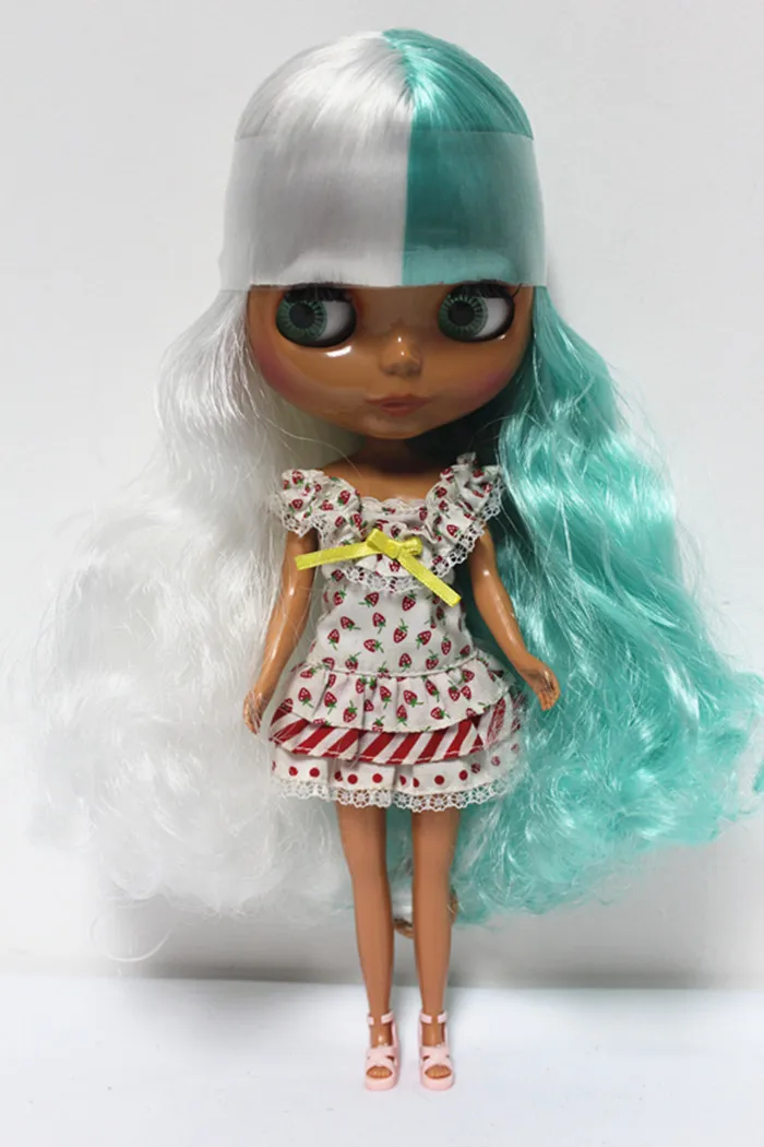 Blygirl Green white white bunches cloth buds Blyth doll black skin nude doll ordinary body 7 joints for their own change makeup
Blygirl Green white white bunches cloth buds Blyth doll black skin nude doll ordinary body 7 joints for their own change makeup