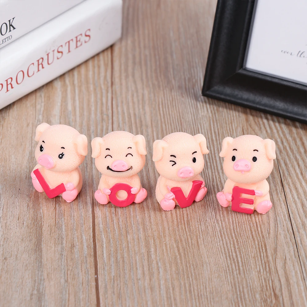 4PCS/Set LOVE Pig Figurines Resin Home Decor Fairy Garden Animal Model Miniature Piggy Micro Landscape Home Decor
4PCS/Set LOVE Pig Figurines Resin Home Decor Fairy Garden Animal Model Miniature Piggy Micro Landscape Home Decor
