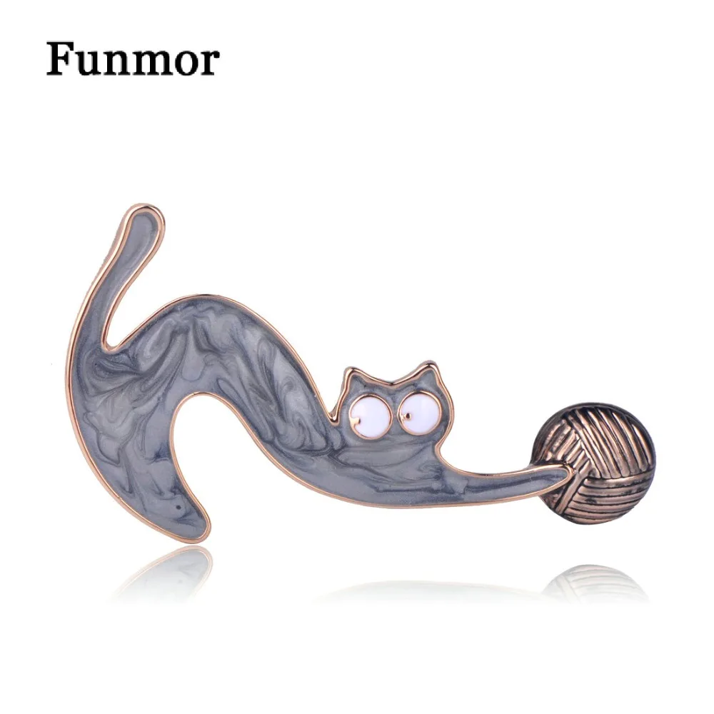 Фото FUNMOR Cute Enamel Cat Style Brooches For Women Kids Gift Backpack Hat Adornment Collar Clips Abalone Shell Animal Badge Brooch | Украшения