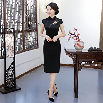 Shanghai Story 2018 New Sale national trend Chinese Traditional dress embroidery Qipao for Women chinese dress Cheongsam
Shanghai Story 2018 New Sale national trend Chinese Traditional dress embroidery Qipao for Women chinese dress Cheongsam