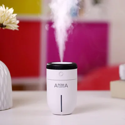 Mini Aroma Humidifier Creative New USB Humidifier With LED Night Lights Suitable For Family & Office & Car Humidifier
Mini Aroma Humidifier Creative New USB Humidifier With LED Night Lights Suitable For Family & Office & Car Humidifier