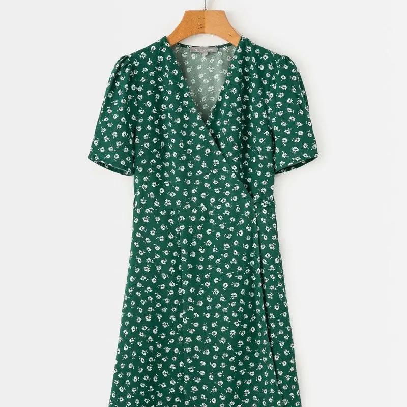 Women popular new YLW49-H098 European and American Fashion Printed V-collar Dresses
Women popular new YLW49-H098 European and American Fashion Printed V-collar Dresses