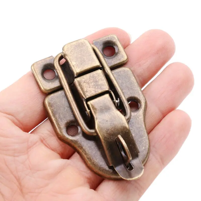 Vintage Toolbox Lock Antique Metal Buckle Suitcase Case Toggle Lock Hasp Latch Furniture Hardware
Vintage Toolbox Lock Antique Metal Buckle Suitcase Case Toggle Lock Hasp Latch Furniture Hardware