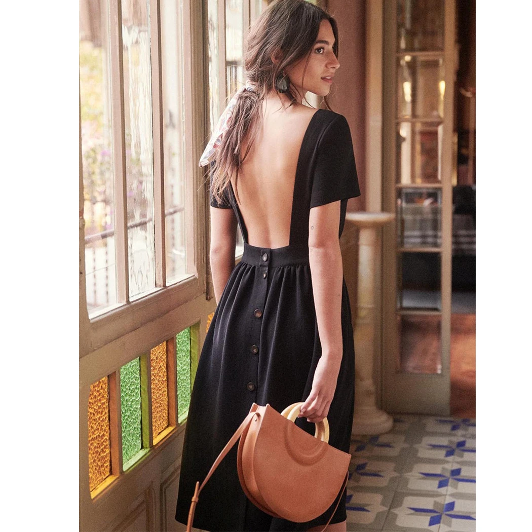 Elegant Ladies Retro Backless Midi Dress Women Casual Button Dress With Pockets New Summer O Neck Short Sleeve Sundress Vestidos
Elegant Ladies Retro Backless Midi Dress Women Casual Button Dress With Pockets New Summer O Neck Short Sleeve Sundress Vestidos