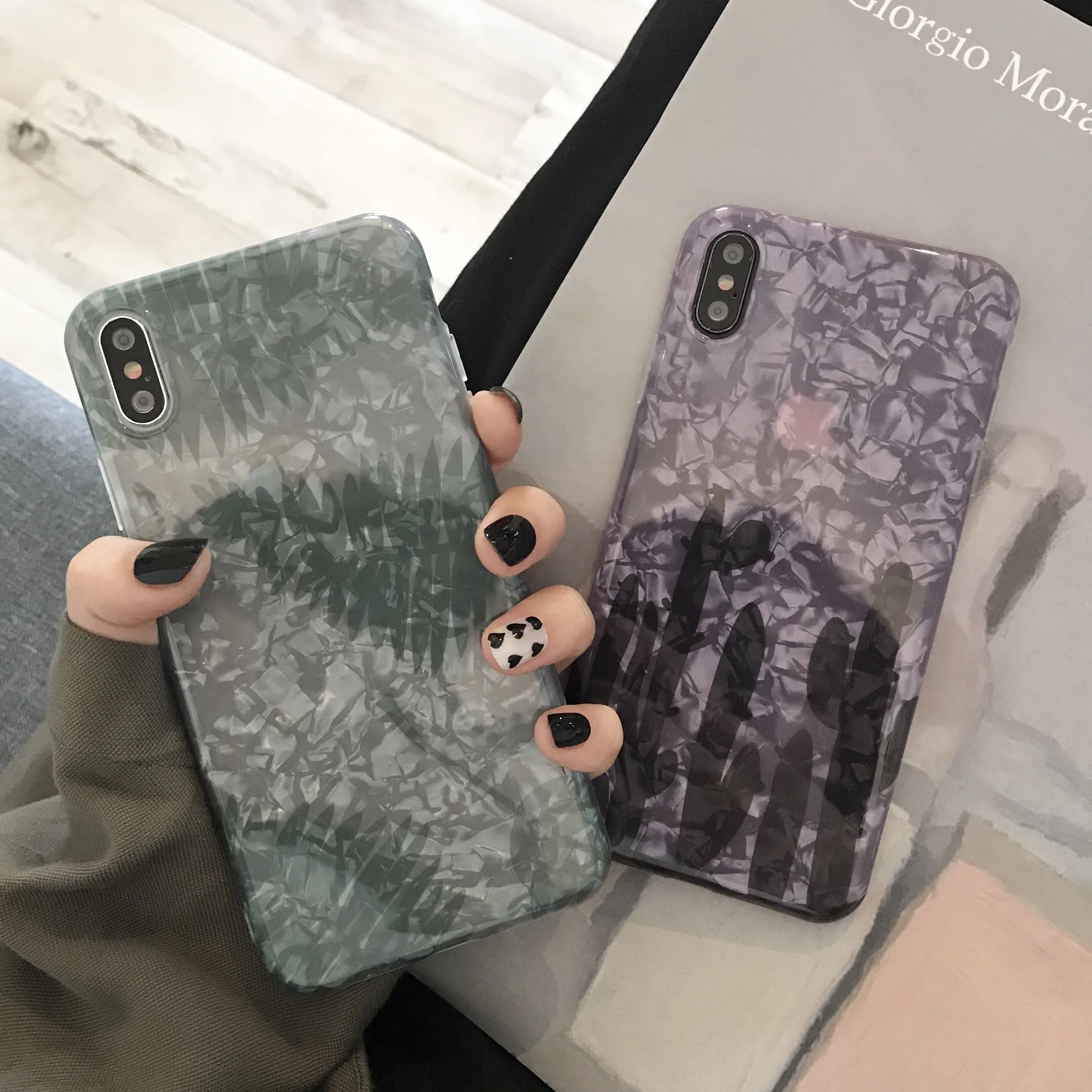 PEIPENG Glitter Candy Phone Case For iphone 6 6S 7 8 Plus Retro Pattern Back Cover for iPhone X XS MAX XR Silicone Soft Coque
PEIPENG Glitter Candy Phone Case For iphone 6 6S 7 8 Plus Retro Pattern Back Cover for iPhone X XS MAX XR Silicone Soft Coque