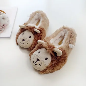 Cartoon Lovely lion home slippers Child anti-slip girls boys warm slippers couple plush winter cute warm Slippers for women C429
Cartoon Lovely lion home slippers Child anti-slip girls boys warm slippers couple plush winter cute warm Slippers for women C429