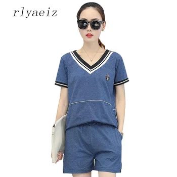 Rlyaeiz New Casual 2 Piece Set Women Sporting Suit 2018 Summer Fashion Loose V-neck Striped T shirts + Shorts Female Tracksuit
Rlyaeiz New Casual 2 Piece Set Women Sporting Suit 2018 Summer Fashion Loose V-neck Striped T shirts + Shorts Female Tracksuit