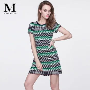 Italian Fashion Style High quality 2018 Summer Brand New Short Sleeves Knitted Women's Color Wave Stripe Runway Dresses One Size 
Italian Fashion Style High quality 2018 Summer Brand New Short Sleeves Knitted Women's Color Wave Stripe Runway Dresses One Size
