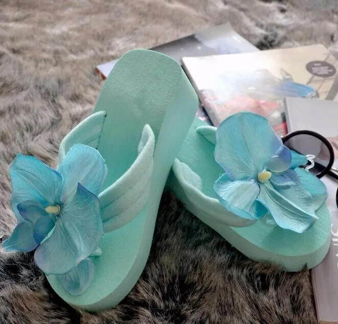 2019 New hot summer simple sweet cute hand made flowers beach sandals fashion Soft Slippers comfortable Flip flops 
2019 New hot summer simple sweet cute hand made flowers beach sandals fashion Soft Slippers comfortable Flip flops