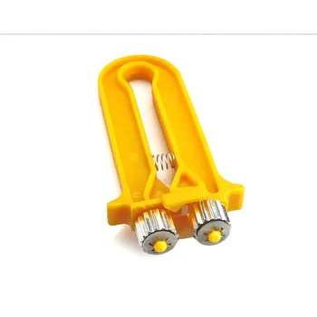 1 Pcs Beekeeping Bee Wire Cable Tensioner Crimper Frame Hive Bee Tool Nest Box Tight Yarn Wire Beehive Beekeeping Equipment
1 Pcs Beekeeping Bee Wire Cable Tensioner Crimper Frame Hive Bee Tool Nest Box Tight Yarn Wire Beehive Beekeeping Equipment
