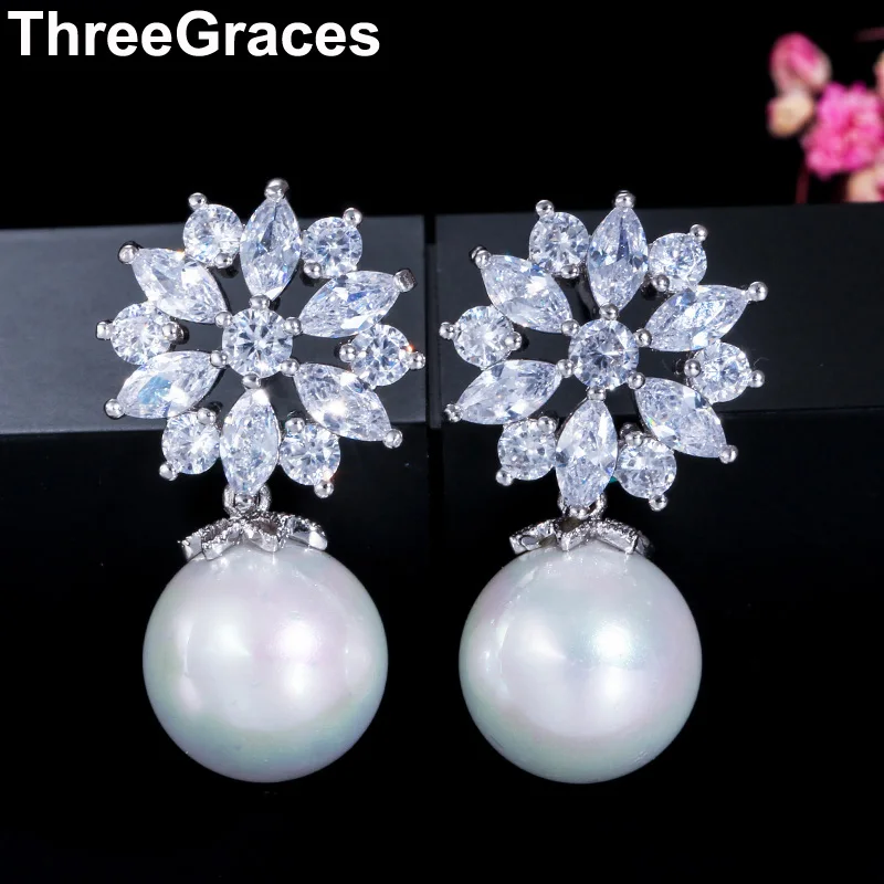 ThreeGraces New Fashion Cubic Zirconia Crystal Big Marquise Cut Flower Pearl Wedding Party Stud Earrings Jewelry for Women ER067
ThreeGraces New Fashion Cubic Zirconia Crystal Big Marquise Cut Flower Pearl Wedding Party Stud Earrings Jewelry for Women ER067
