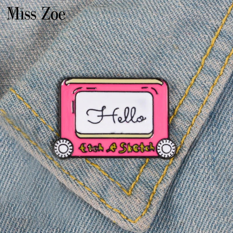 Pink Tape Enamel Pin Hello Sweet Music badge brooch Lapel pin Denim Shirt Collar Cartoon Jewelry Gift for Kids Girls Friends
Pink Tape Enamel Pin Hello Sweet Music badge brooch Lapel pin Denim Shirt Collar Cartoon Jewelry Gift for Kids Girls Friends