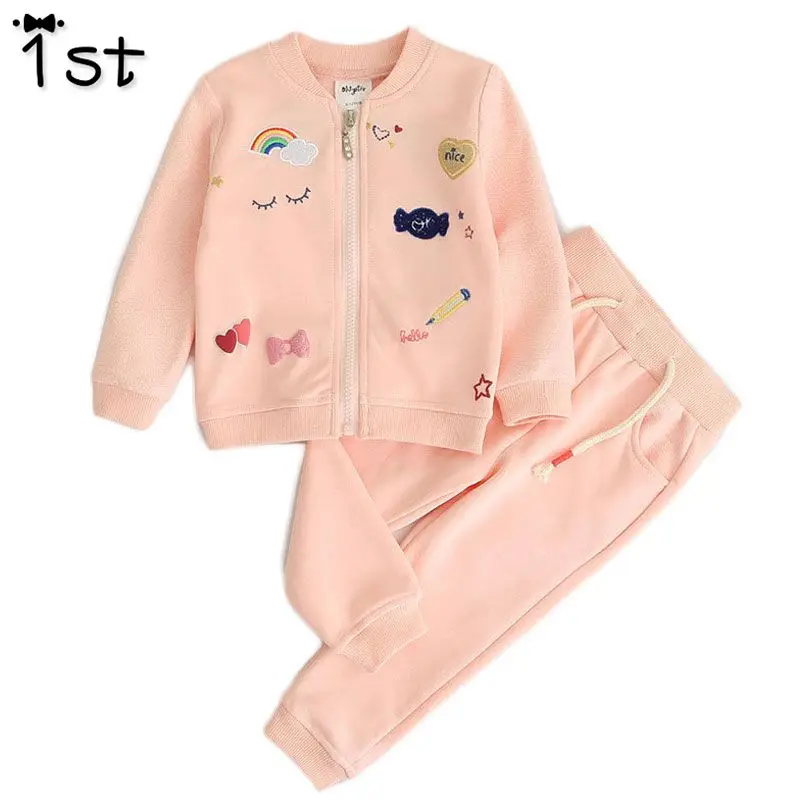 1st autumn period and the type of girl Rainbow cloud embroidered long-sleeved jacket + pants, sports suits a undertakes C1
1st autumn period and the type of girl Rainbow cloud embroidered long-sleeved jacket + pants, sports suits a undertakes C1