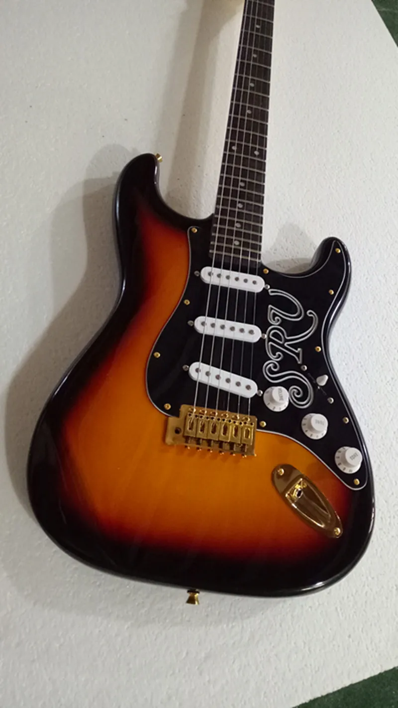 free delivery high quality Fade electric guitar SRV electric guitar Gold hardware Black pickpocket SSS pickup Can be Customized
free delivery high quality Fade electric guitar SRV electric guitar Gold hardware Black pickpocket SSS pickup Can be Customized