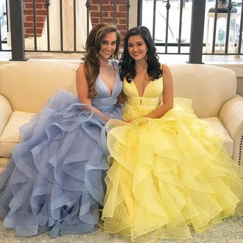 SOFUGE Layered Ruffle Prom Dresses Ball Gown with Plunging Neckline Sleeveless Formal Evening Gowns Long Party Dress
SOFUGE Layered Ruffle Prom Dresses Ball Gown with Plunging Neckline Sleeveless Formal Evening Gowns Long Party Dress