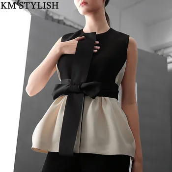 2019 Spring and Summer New Korean Fashion Women's Slim Waist Black and White Color Matching Bow Vest Tank Tops
2019 Spring and Summer New Korean Fashion Women's Slim Waist Black and White Color Matching Bow Vest Tank Tops