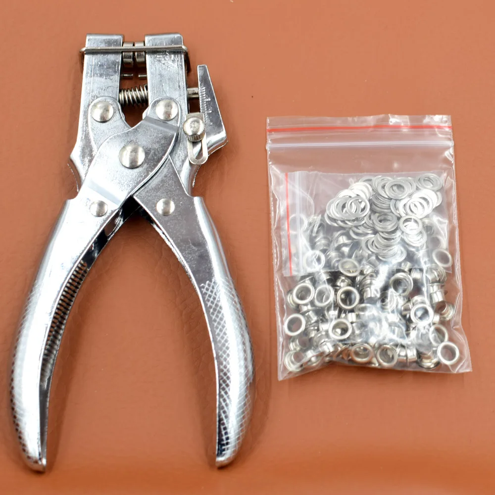 the inside diameter of 5mm eyelets installation tool Leverage pliers Metal stomatal rivet.Punching pliers. 3 colour eyelets.
the inside diameter of 5mm eyelets installation tool Leverage pliers Metal stomatal rivet.Punching pliers. 3 colour eyelets.