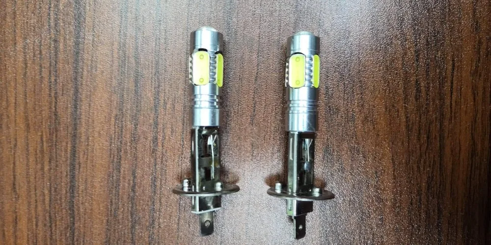 H1 COB 7.5W 900lm 5-SMD LED Light Polarity Free Car Foglight Headlamp Tail White Light 2Pcs (12~24V)
H1 COB 7.5W 900lm 5-SMD LED Light Polarity Free Car Foglight Headlamp Tail White Light 2Pcs (12~24V)
