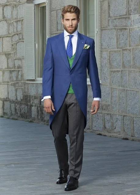 Gentlemen Royal Blue Wedding Tuxedos For Best Man 2017 Groom High Quality Wedding Suits Formal Party Wear(Jacket+Vest+Pants+Tie)
Gentlemen Royal Blue Wedding Tuxedos For Best Man 2017 Groom High Quality Wedding Suits Formal Party Wear(Jacket+Vest+Pants+Tie)