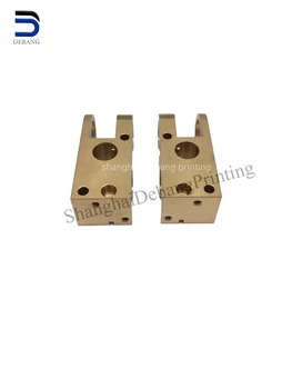 2pieces Top side guide block Operator and Top side guide block Drive 66.072.201 66.072.202
2pieces Top side guide block Operator and Top side guide block Drive 66.072.201 66.072.202