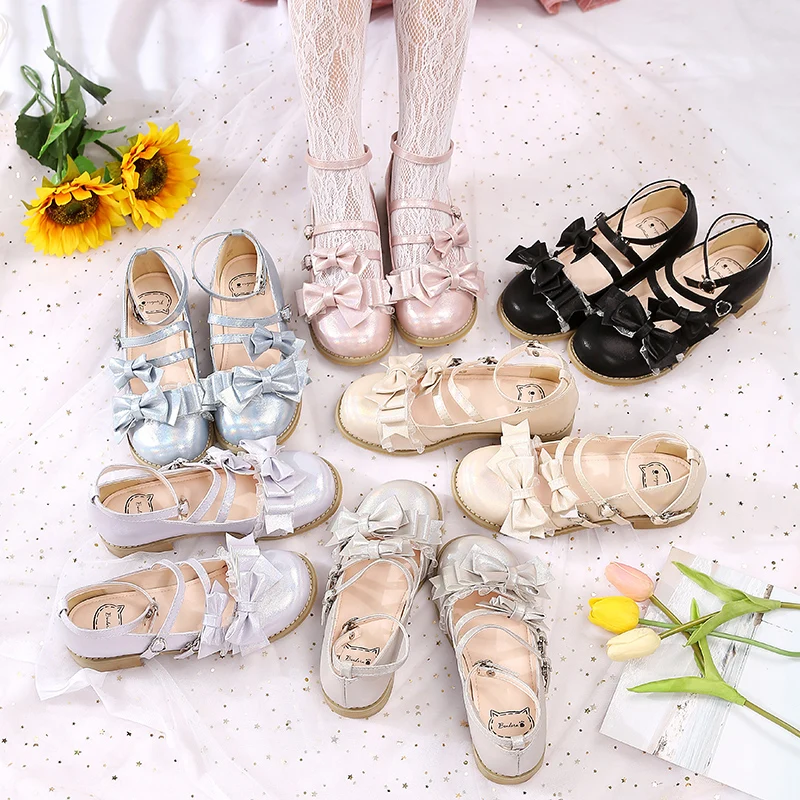 Japanese princess tea party sweet lolita shoes round head cute bowknot kawaii shoes vintage lace one-word buckle cosplay shoes
Japanese princess tea party sweet lolita shoes round head cute bowknot kawaii shoes vintage lace one-word buckle cosplay shoes